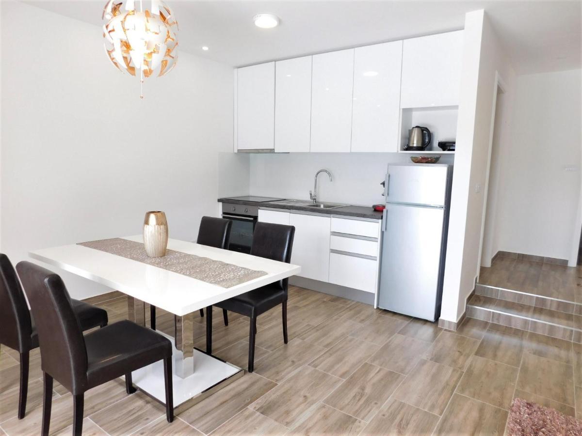 Maja Appartement *